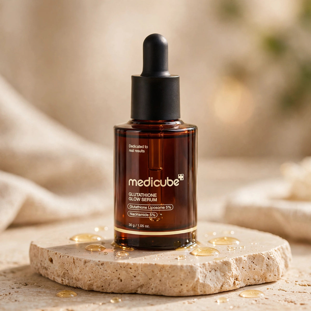 MEDICUBE GLUTATHIONE GLOW SERUM GLUTATHIONE LIPOSOME 5% NIACINAMIDE 5% 30g