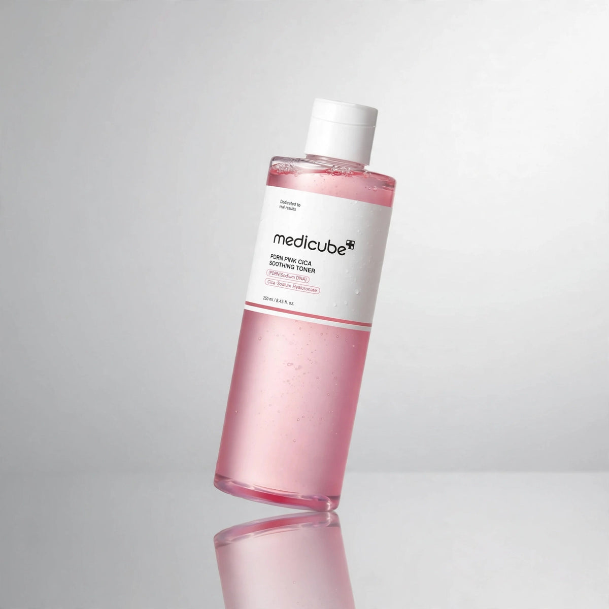 medicube pdrn pink cica soothing toner 250 ml
