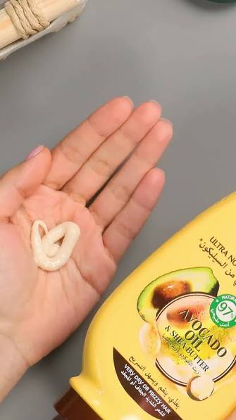 Garnier Ultra Doux Avocado Oil & Shea Butter Nourishing Conditioner, 360Ml