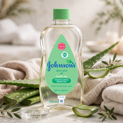 Jhonsons aloe vera oil instanly hydrates delicate skin 300 ml
